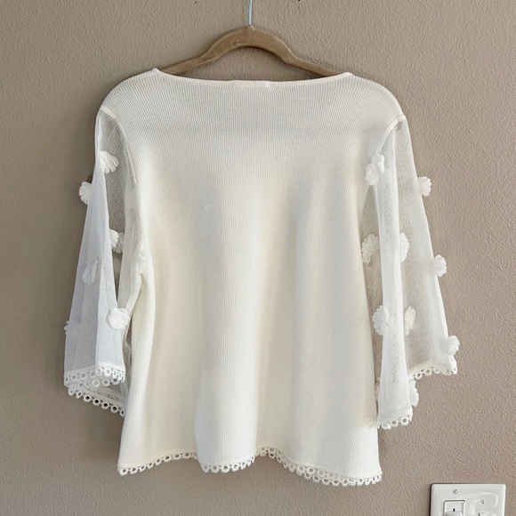 THML White Lace Sleeve Blouse - Medium - Picture 3 of 5